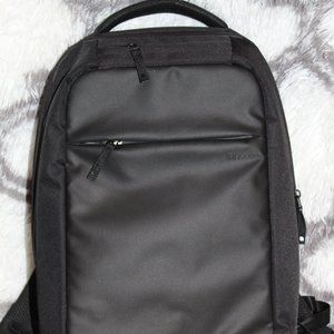 Incase ICON Lite Back Pack